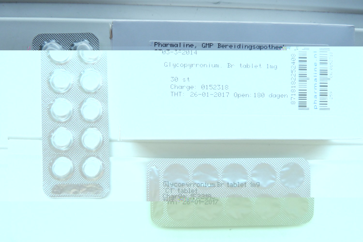 Voor wie moeite heeft arts of apotheker te overtuigen van het bestaan van de tabletten, hierbij een foto als bewijs.<br />Groet, DG